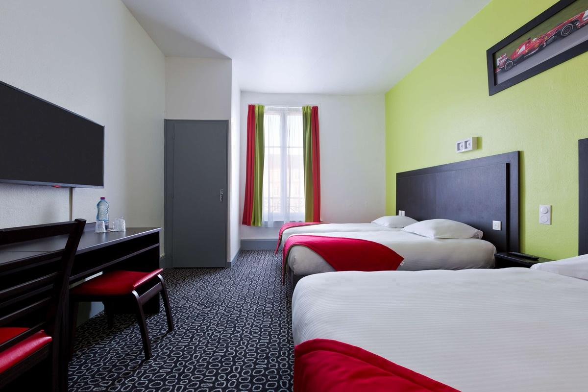 Enzo Hotels Контрексвиль Экстерьер фото